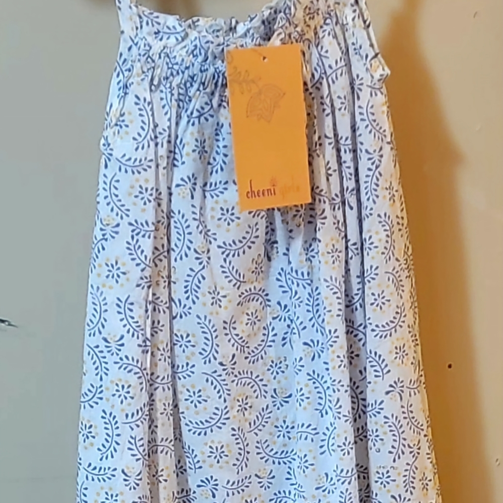 Dress - Picture 4 of 4